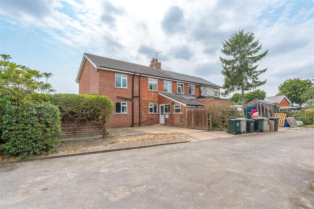 Main Road, Stickney, Boston 3 bed semidetached house £269,950