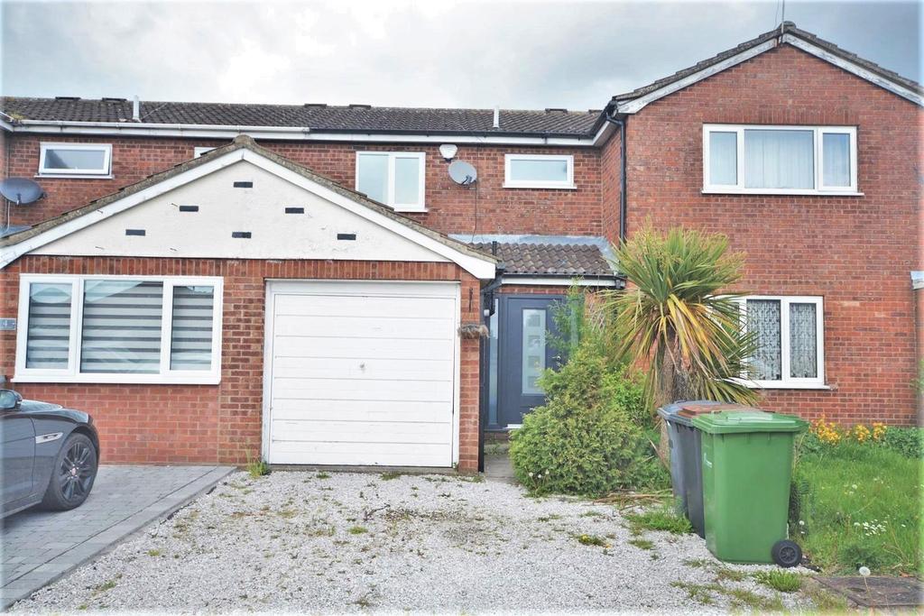 Ilford Close, Bedworth 2 bed terraced house £750 pcm (£173 pw)