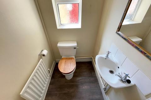 5 bedroom end of terrace house for sale - Lowthian Road, Hartlepool