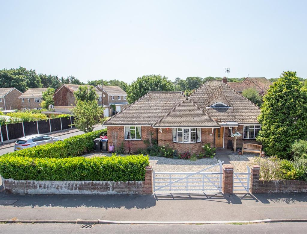 Alpha Road, Birchington 4 bed detached bungalow £650,000