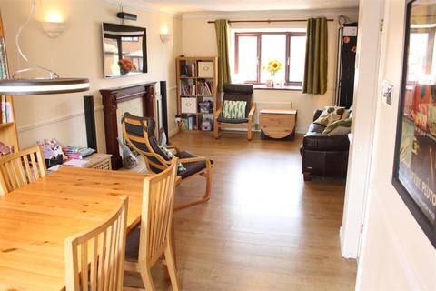 16 Allendale Gardens, Doncaster, DN5 8BL