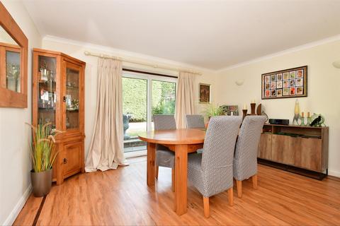4 bedroom detached house for sale - Gothic Close, Walmer, Deal, Kent
