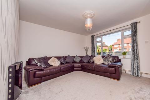 29 Cardinal Square, Leeds, LS11 8HS