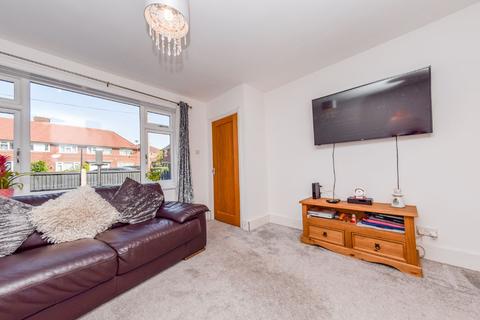 29 Cardinal Square, Leeds, LS11 8HS