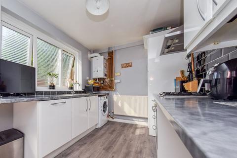 29 Cardinal Square, Leeds, LS11 8HS