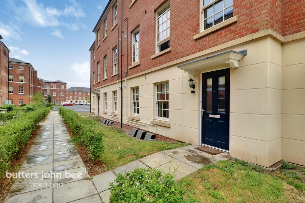 St Parkway, Stafford 2 bed apartment for sale £160,000