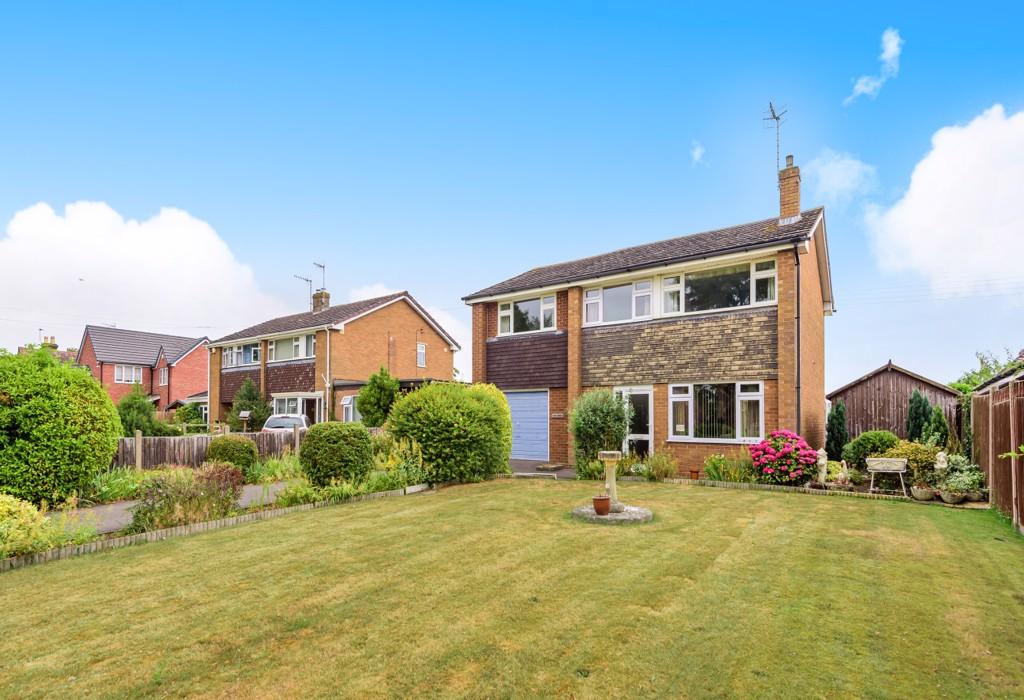 Pinvin, Worcestershire 4 bed detached house £425,000