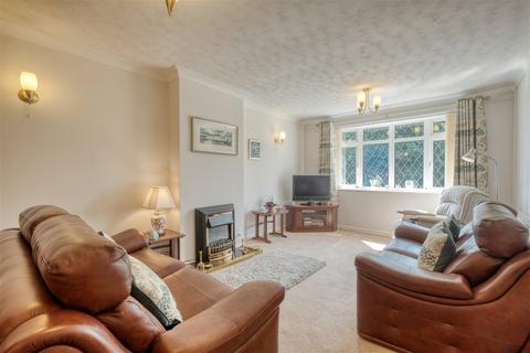 30 Austcliff Close, Redditch, B97 5NZ
