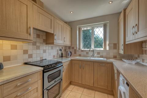 30 Austcliff Close, Redditch, B97 5NZ