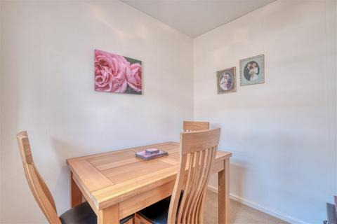 30 Austcliff Close, Redditch, B97 5NZ