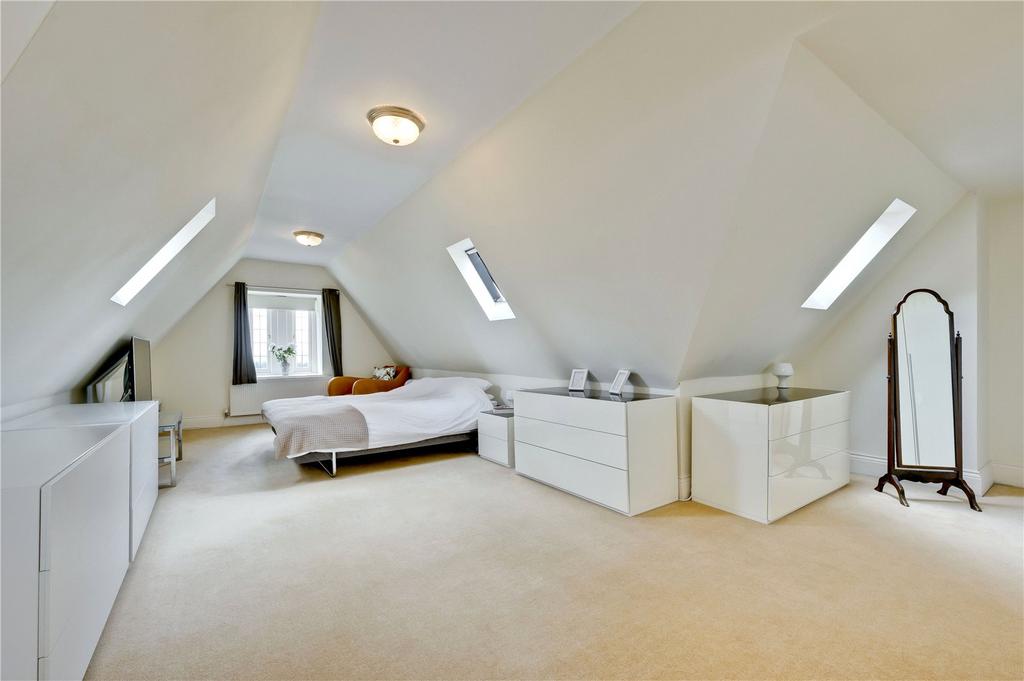 Main Bedroom