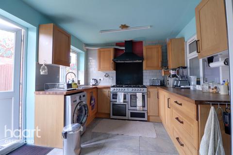 2 bedroom detached house for sale - Southall