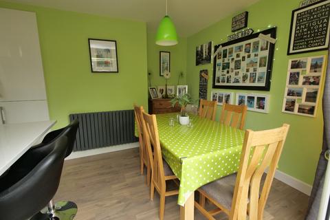 10 Dalacres Crescent, Embsay, Skipton, BD23 6RW
