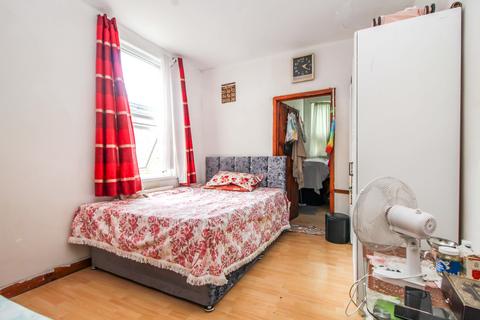 129 Plashet Road, London, E13 0RA