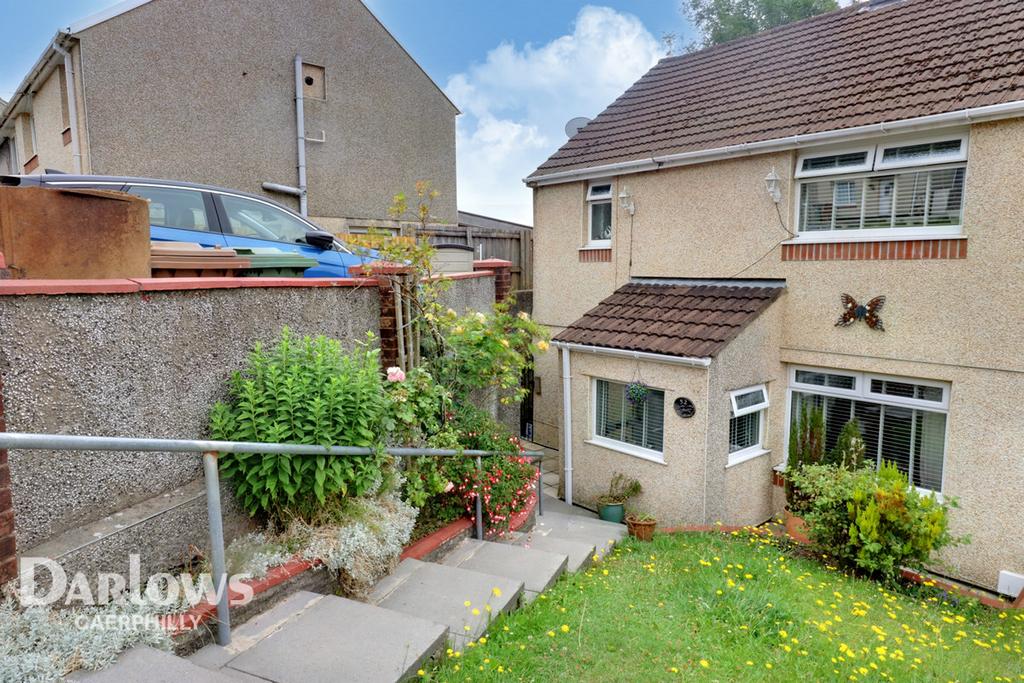 Heol Graigwen, Caerphilly 3 bed semidetached house for sale £180,000