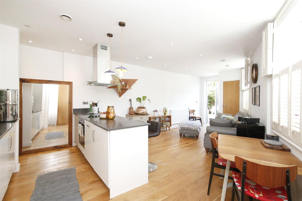 Blackwall Lane, Greenwich, SE10 2 bed apartment £465,000