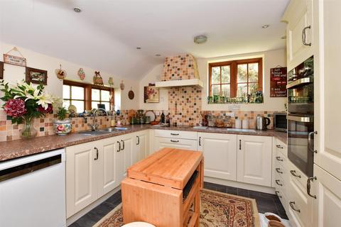 3 bedroom detached house for sale - Alum Bay, Totland Bay, Isle of Wight