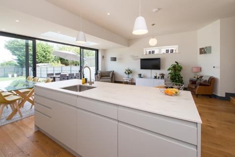 63 Clover Rise, Whitstable, CT5 3HT