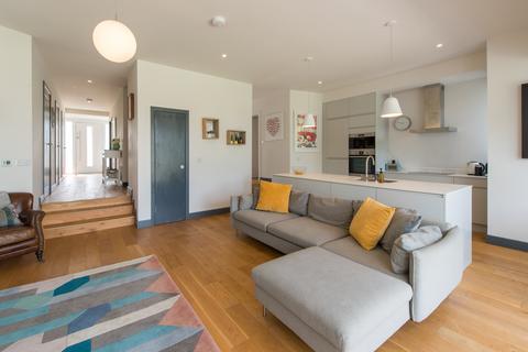 63 Clover Rise, Whitstable, CT5 3HT