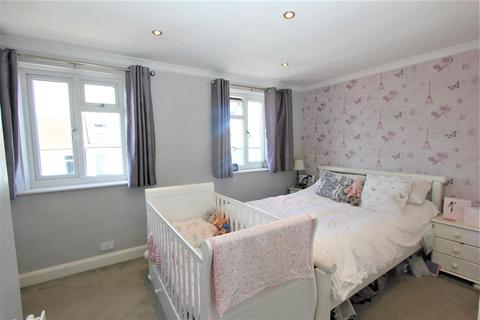 129 Bynes Road, South Croydon, CR2 0PZ