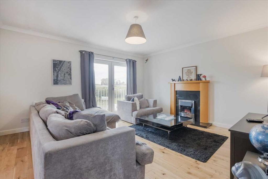 Eaglesham Road, Hairmyres, Flat 10, EAST KILBRIDE 2 bed apartment for