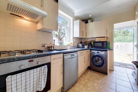 4 Fleece Road, Long Ditton, Surbiton, KT6 5JN