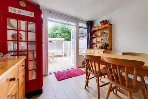 4 Fleece Road, Long Ditton, Surbiton, KT6 5JN