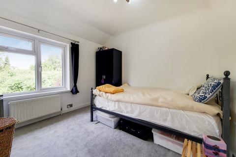 4 Fleece Road, Long Ditton, Surbiton, KT6 5JN