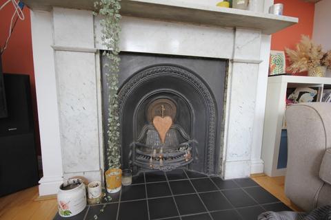 168 Bridge Road, Sarisbury Green, Southampton, SO31 7EH