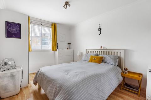 1 bedroom flat for sale - Oldridge Road, Balham