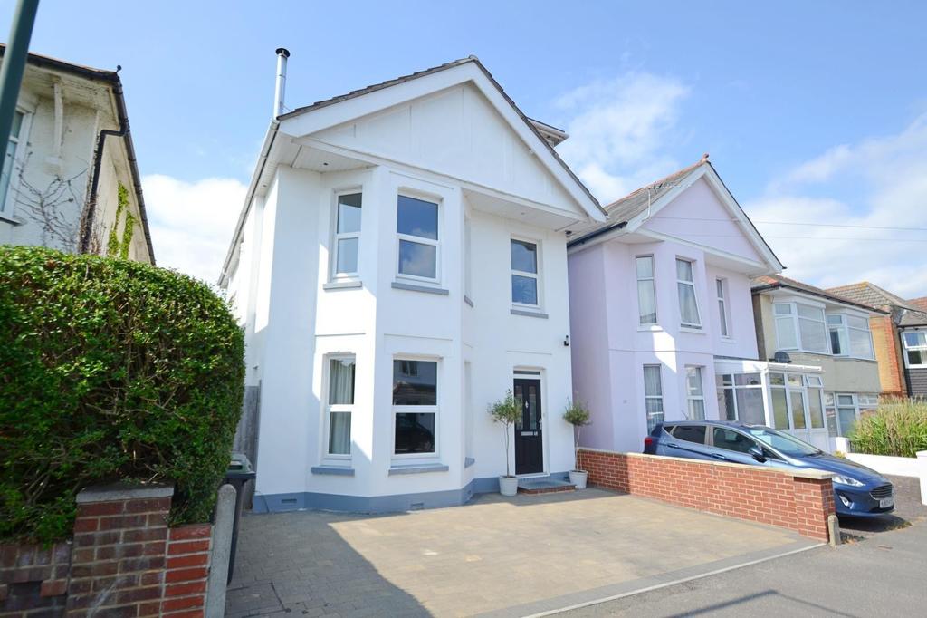 Southbourne 6 bed detached house £725,000