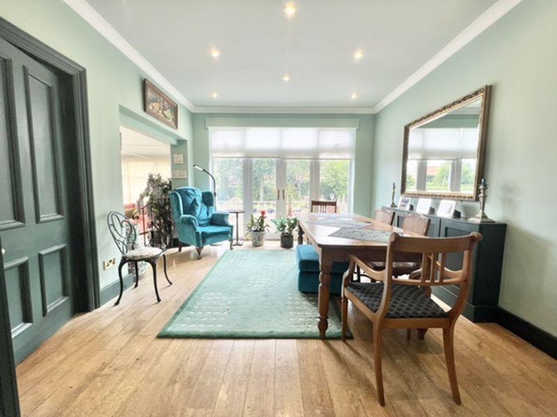 Breakfast room