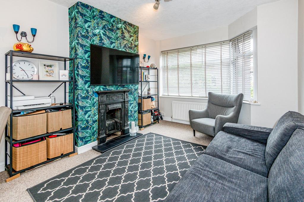 Aldermere Crescent, Flixton, Manchester, M41 3 bed semidetached house