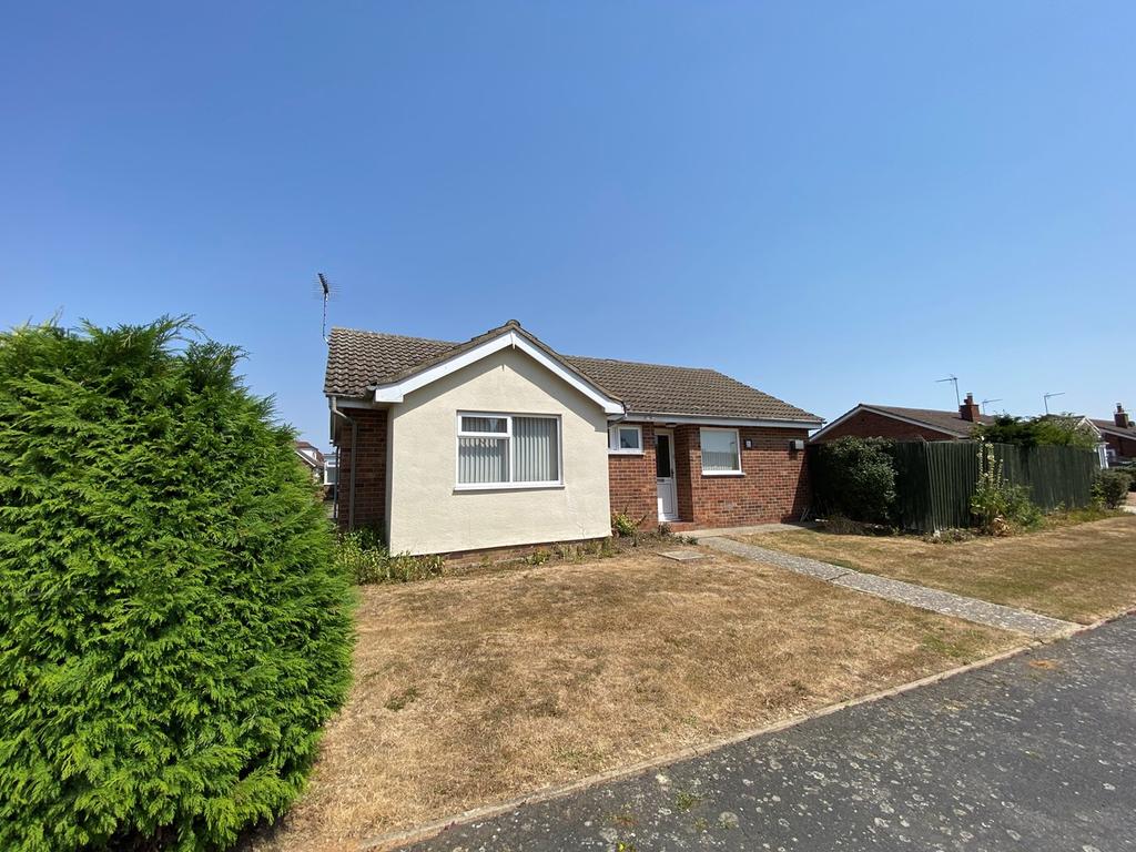 Thirlmere Drive, Stowmarket, IP14 2 bed detached bungalow £295,000