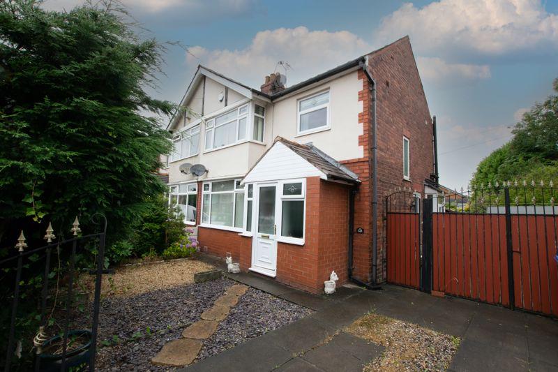 Manchester Road, Tyldesley M29 8NT 3 bed semidetached house £200,000