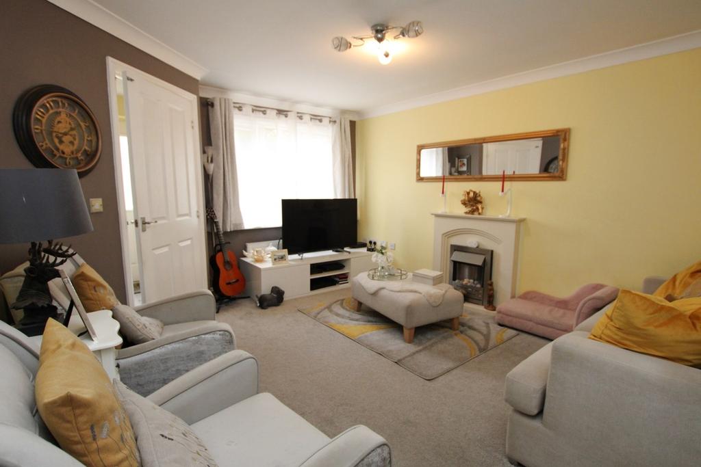 Bretton Avenue, Warrington, WA1 3 bed semidetached house £235,000