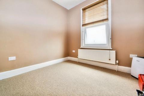 1 bedroom apartment to rent, Old Street, Clevedon