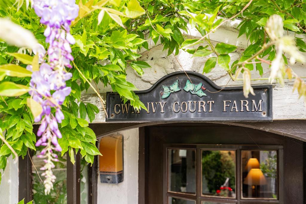 Cwm Ivy Court Farm, Llanmadoc, Swansea 5 bed detached house for sale