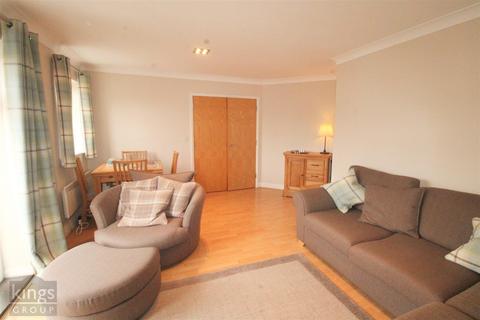 2 bedroom apartment for sale - Newland Gardens, Hertford