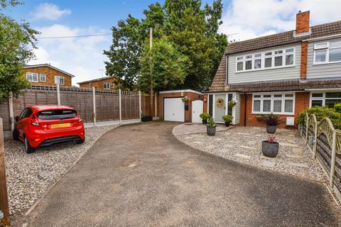 2 bedroom semi-detached house for sale, Old Wickford Road, South Woodham Ferrers, Chelmsford