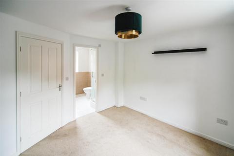 41 Dovecote, Wombwell, Barnsley, S73 0LS