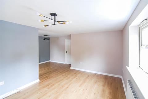 41 Dovecote, Wombwell, Barnsley, S73 0LS