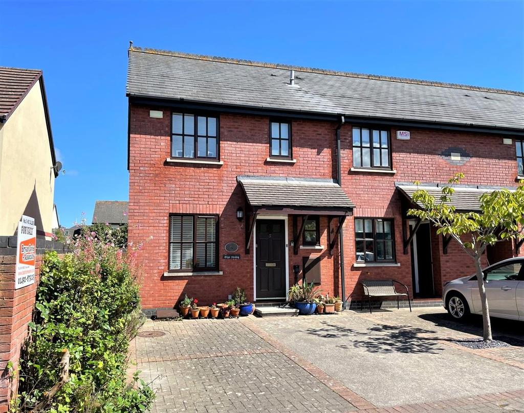 Stephenson Close, Conwy 3 bed end of terrace house for sale £299,950