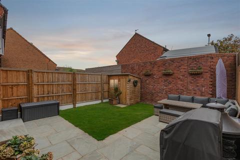 14 Boxhill, Hemel Hempstead, HP2 5YR