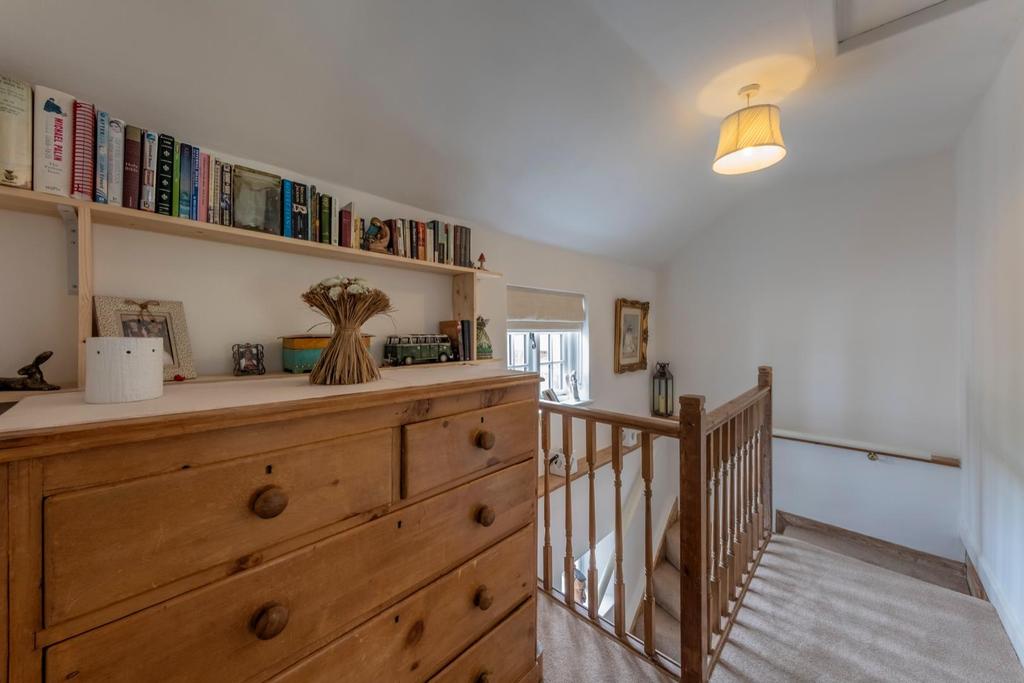 Sandstone Cottage-021.JPG