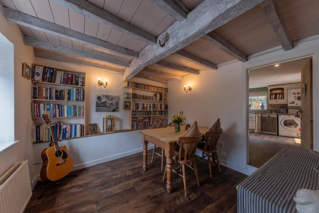 Sandstone Cottage-005.JPG