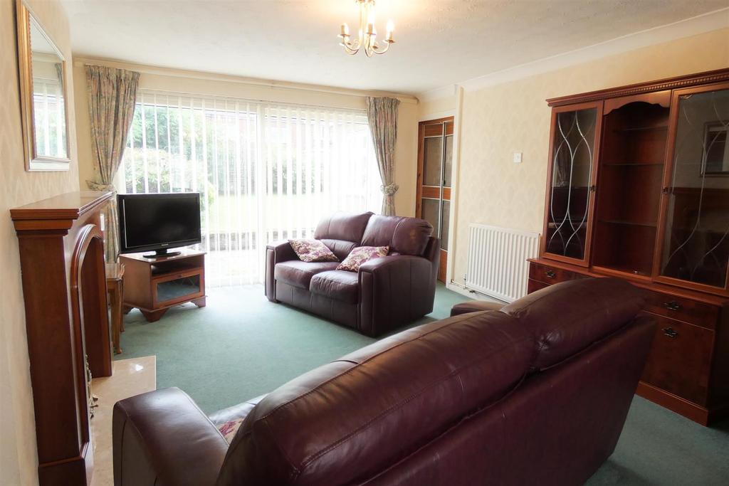 Dunbar Grove, Great Barr, Birmingham 3 bed detached house £265,000