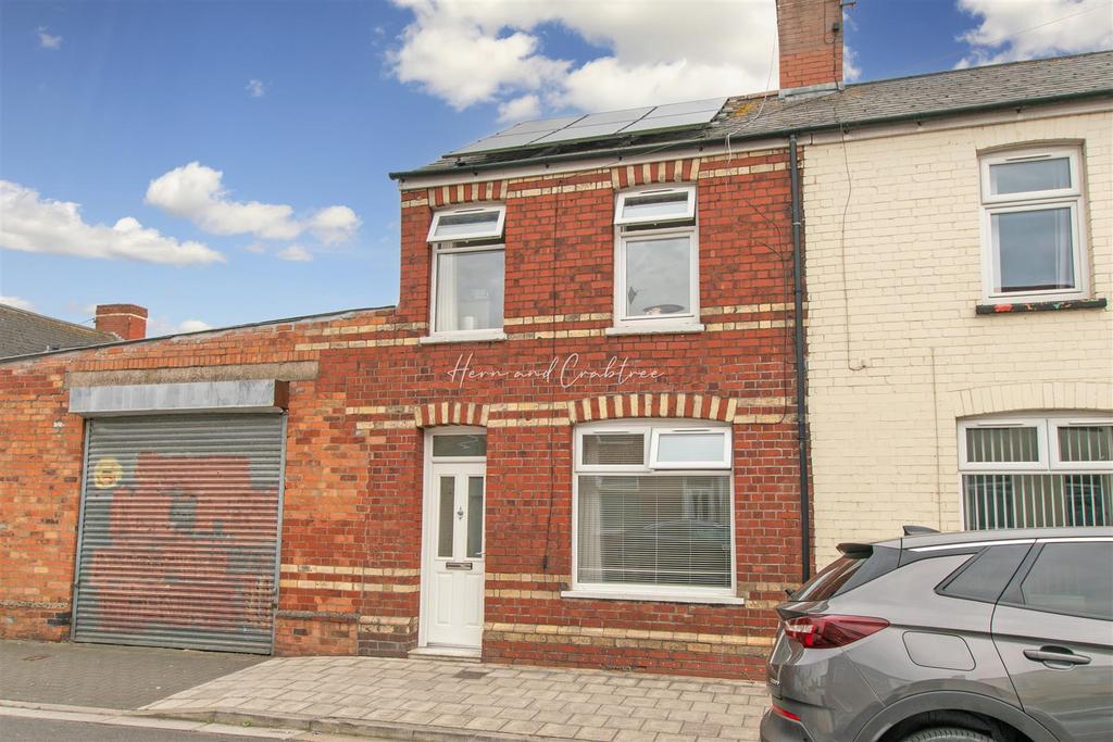 Compton Street, Grangetown, Hern Crabtree (21).jpg
