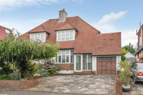43 The Glade, Epsom, KT17 2HL