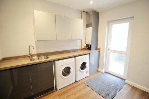 15 Beaufort Way, Ewell, Epsom, KT17 2PS